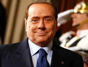 В больнице Милана началась операция на сердце Берлускони