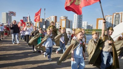 В Академическом прошел патриотический «Парад Поколений», посвященный Дню Победы (ФОТО)