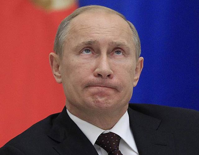 New Day: Politici e funzionari pubblici russi hanno bisogno di ritocchi facciali