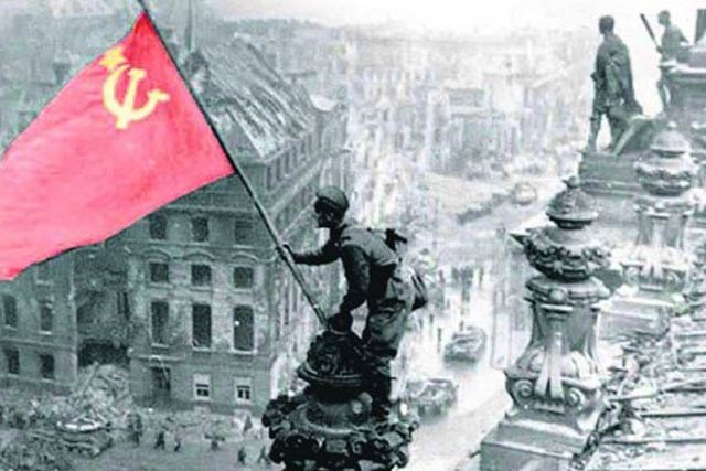 New Day: Scandalo in Siberia in occasione del 70-esimo anniversario della vittoria su nazifascisti