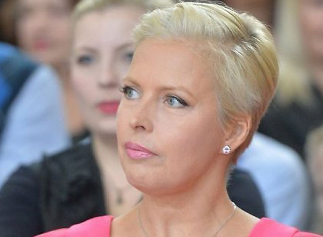 New Day: Lex first lady estone Evelin Ilves da divorziata e licenziata non avr&224; alcun sussidio di disoccupazione (FOTO)