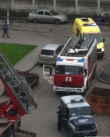 New Day: Negli Urali un marito in fuga dalla moglie &233; saltato dalla finestra allundicesimo piano (FOTO)
