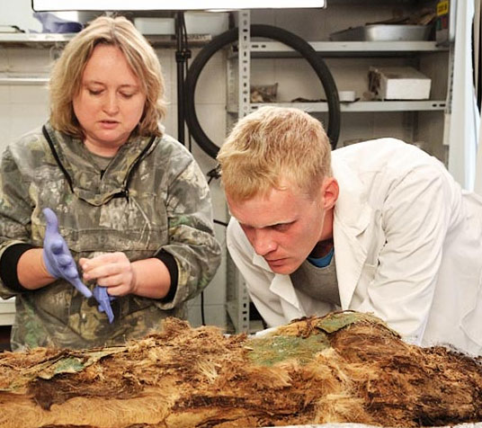 New Day: Scienziati russi hanno scoperto una mummia in un bozzolo trovato nella penisola di Yamal (FOTO)