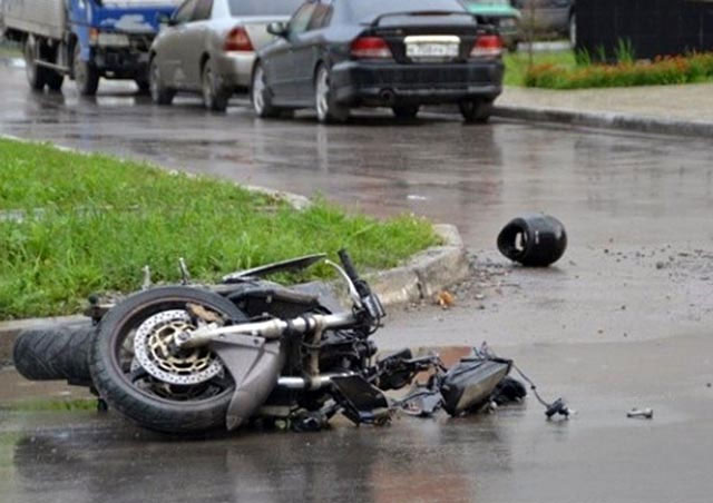 New Day: Motociclista sopravvissuto ad un terribile incidente stradale ha promesso di sposare la sua salvatrice