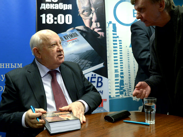 New Day: Lultranazionalista Vladimir Zhirinovskij querela Mikhail Gorbaciov per diffamazione