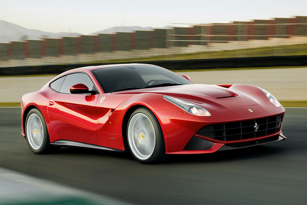 New Day: Le automobili pi&249; veloci attualmente presenti sul mercato russo sono state prodotte da Ferrari e Lamborghini (FOTO)