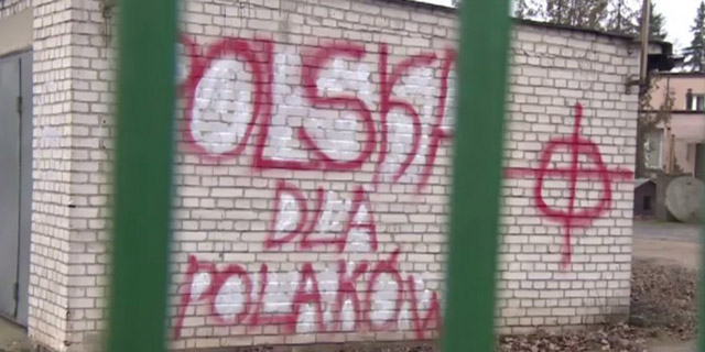 New Day: Polacchi assaltano immigrati ucraini con mazze da baseball, coltelli e tirapugni