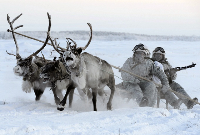 New Day: NellArtico le esercitazioni delle Forze Armate russe (FOTO, VIDEO)