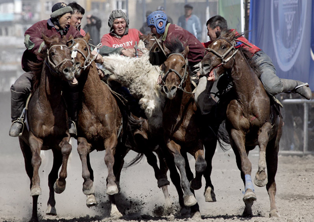 New Day: Giochi mondiali dei nomadi si svolgeranno in Kirghizistan (FOTO, VIDEO)