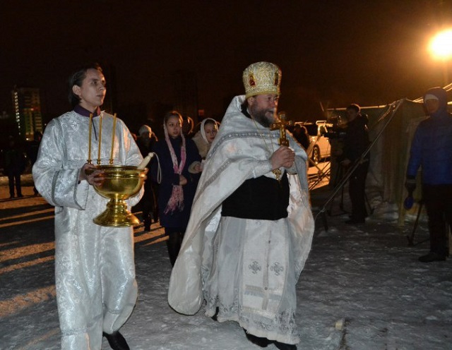 New Day: Altarista ortodosso negli Urali spacciava allinterno della chiesa (FOTO)
