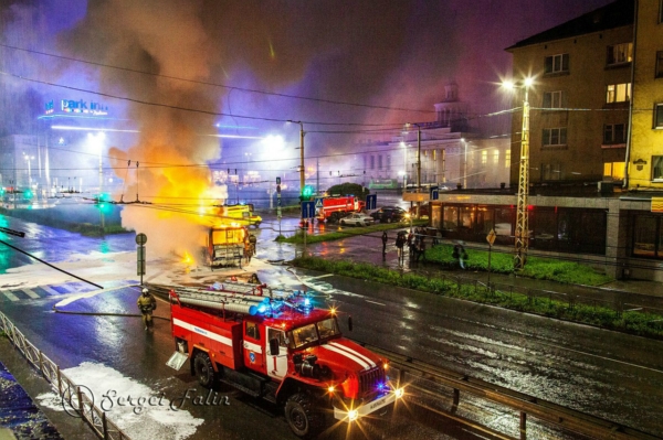New Day: In Carelia un fulmine distrugge un filobus (FOTO)