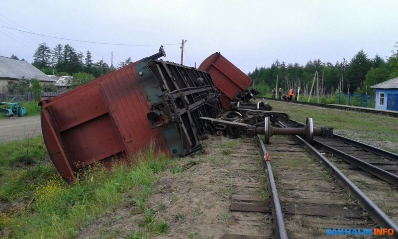 New Day: A Sakhalin sono deragliati 4 vagoni pieni di munizioni (FOTO)