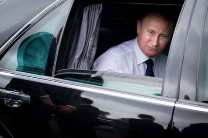 New Day: La limousine di Putin &232; stata messa in vendita per 1.300.000 euro (FOTO)