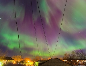 L'aurora boreale meraviglia gli abitanti degli Urali (FOTO)