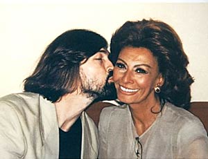 Sofia Loren a Mosca per il compleanno del famoso pittore russo Nikas Safronov