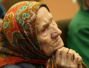 Kiev: stop alle agevolazioni per anziani, abitanti di Chernobyl e «figli della guerra»