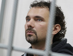 Una severa condanna per uxoricida in Russia (FOTO) / 10 anni di carcere duro per il fotografo dei VIP: ha ucciso sua moglie-fotomodella
