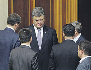 Il presidente ucraino Petro Poroshenko ha ricevuto il «marchio nero» dagli oligarchi ucraini / A Kiev si è tenuta una riunione segreta dei magnati
