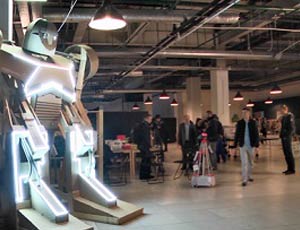 Il ballo dei robot a Ekaterinburgo: russi e stranieri, parlanti e ballerini, utili e non tanto (FOTO, VIDEO)