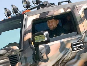 Belcanto al volante può costare caro: multato il presidente ceceno Ramzan Kadyrov (VIDEO)