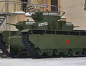 Negli Urali ricostruito il leggendario carro armato sovietico T-35 a cinque torrette (FOTO)
