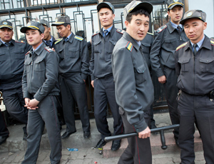 In Kirghizistan si formano i poliziotti in tre mesi / Boom di domande per fare l'agente di pubblica sicurezza
