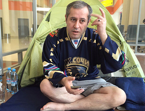 Un profugo siriano da 7 mesi vive in un aeroporto di Mosca