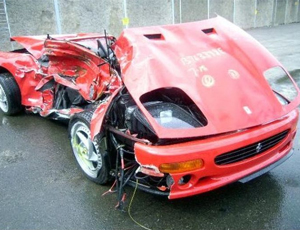 Ferrari e Lamborghini potrebbero lasciare il mercato russo / I produttori di auto di lusso non vogliono rovinare le macchine durante i crash test