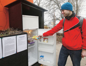 Il primo frigorifero food-sharing istallato a Praga (FOTO)