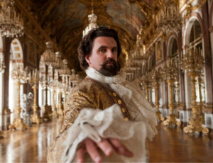 Nel cuore del GULAG in vendita bilocale arredato come castello di Ludwig (FOTO) / Ispirato all'omonimo film di Luchino Visconti