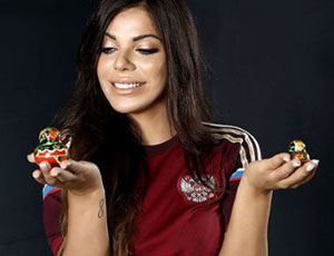 Miss Bumbum promuove i mondiali di calcio in Russia con foto erotiche (FOTO)