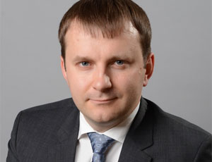 Il più giovane ministro della Federazione Russa / Putin ha nominato il nuovo ministro dell'Economia per sostituire quello arrestato