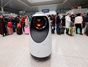 In Cina ha preso servizio il primo RoboCop del mondo